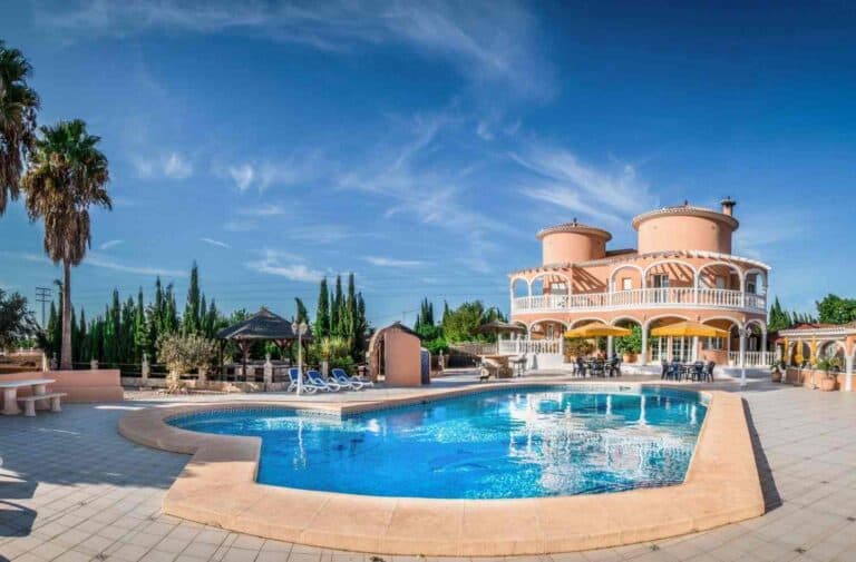 Paar oder eingespieltes Team für die Hotelführung an der Costa Blanca gesucht