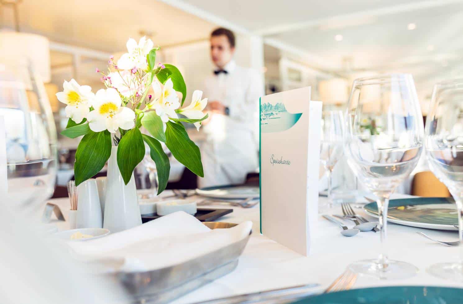 Restaurant Steward (w/m/d) auf Flusskreuzfahrt gesucht – sea chefs Restaurant Steward (w/m/d) auf Flusskreuzfahrt gesucht – sea chefs